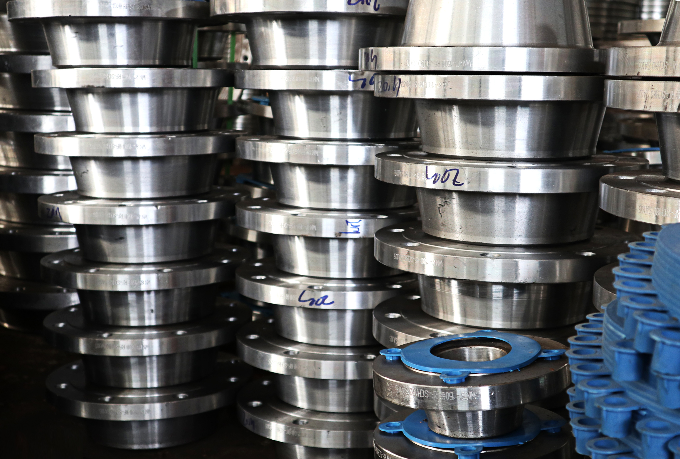 加工不銹鋼法蘭時(shí)存在什么樣的問(wèn)題以及如何解決？